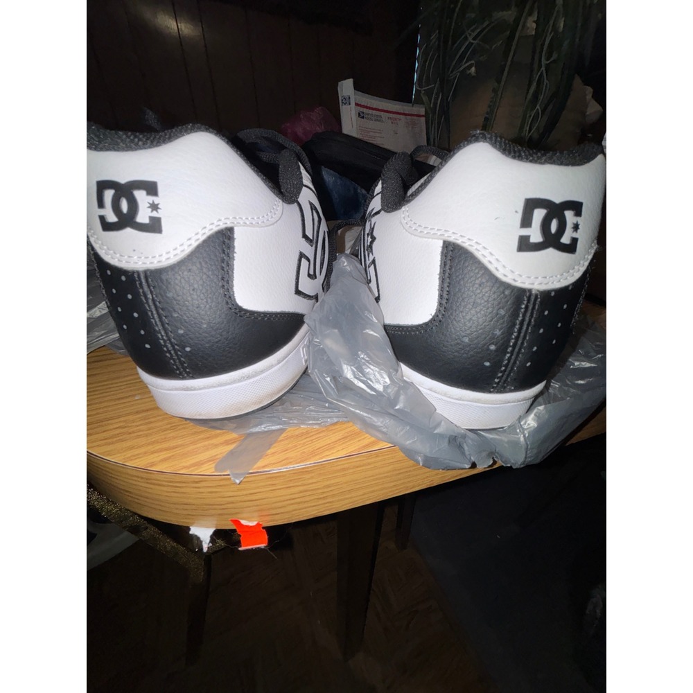 DC Shoes Mens White Black Lace Up Skate Sneakers Size 10 USA - Picture 9 of 9